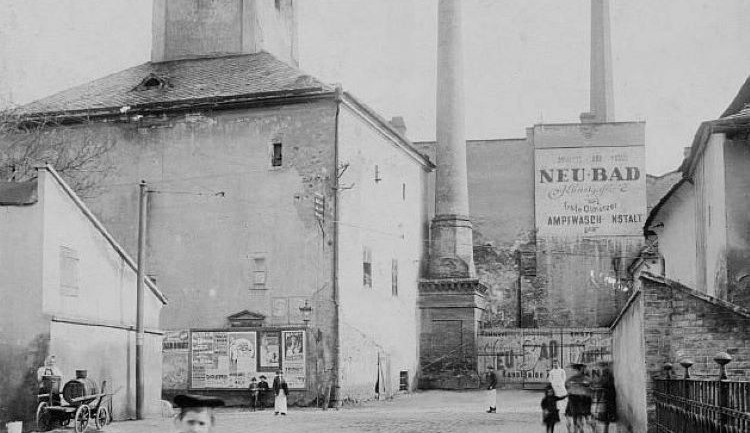 TOULKY MINULOSTÍ: Kde stávala olomoucká Velká vodárna? Ve Vodární ulici, blízko Rohelské brány