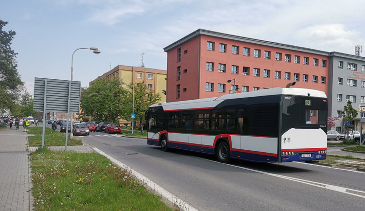 Platba kartou za jízdenku ve vozech olomoucké MHD? Dopravní podnik chystá zakázku za 15 milionů